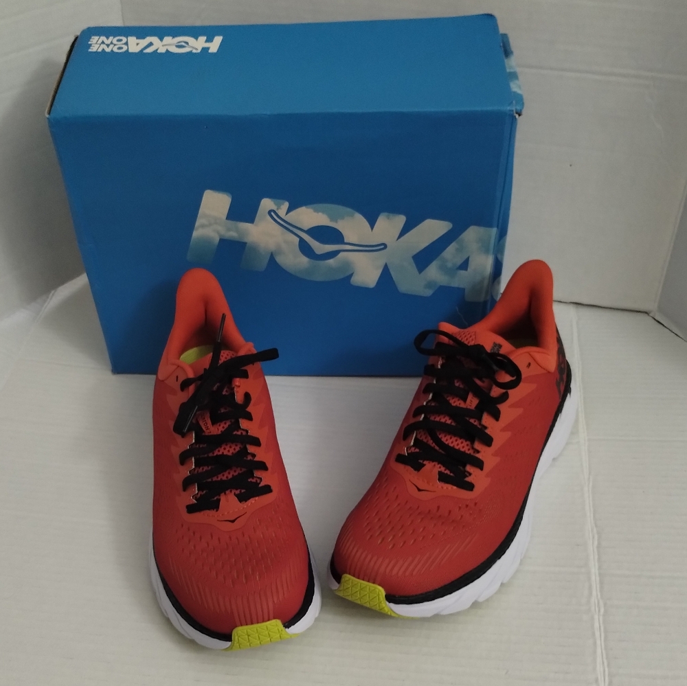 Hoka One One Men's Shoes Orange Size 9  nwot